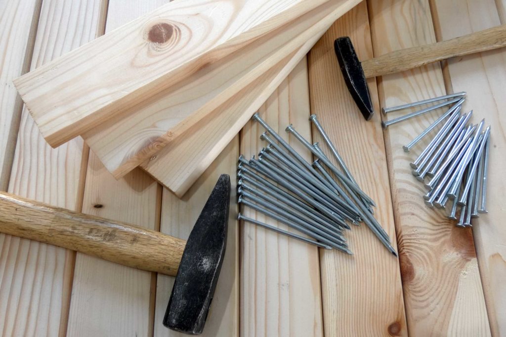 board-build-carpentry-pexels-1598213